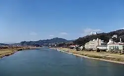 Řeka ve městě Asakura