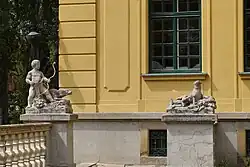 Chlapec střílející na vlka