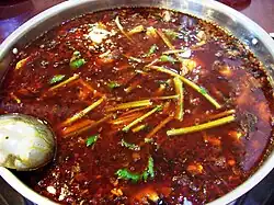 Kořeněný hotpot na Chongqingský způsob