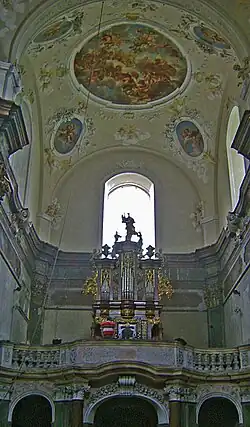 Velké varhany na kruchtě