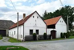 Dům č.p. 5 se slunečními hodinami