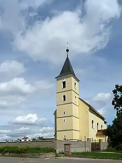 Farní kostel Navštívení Panny Marie v Choustníku.