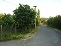 Pohled chatovou oblastí Chouzavá směrem k Voznici