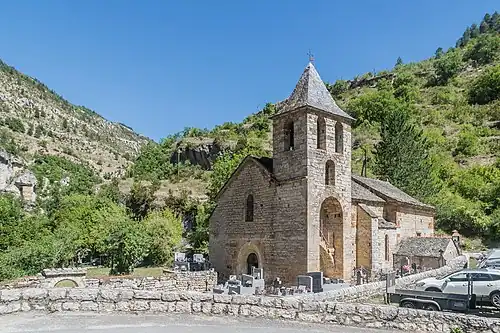 kostel Notre-Dame-de-l'Assomption v Saint-Chely-du-Tarn