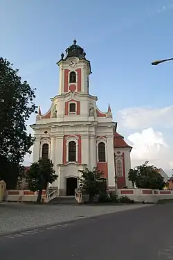 farní kostel sv. Linharta