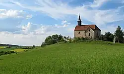 Kostel sv. Václava na okraji Chvojínku