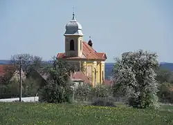 Chvalenice kostel.JPG