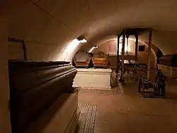 Gallasovská hrobka se zařízením na spouštění rakví