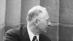 Clark Leonard Hull (září 1937)