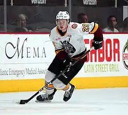 Cody Glass v dresu Chicago Wolves v roce 2019