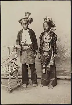 Portrét novomanželů ze Siloengkangu, 1880-1908, sbírka Národního muzea světových kultur, Nizozemsko