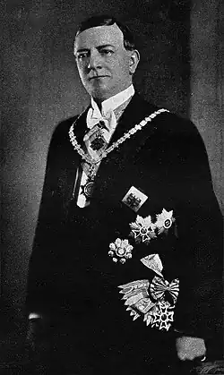 Constantin Isopescu-Grecul, 1933.