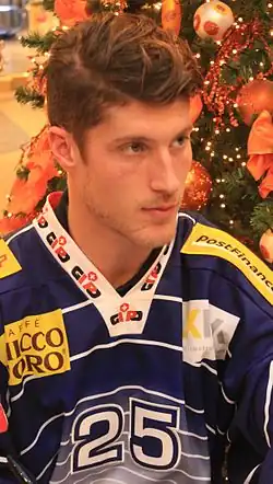 Cory Emmerton (11. listopadu 2015)