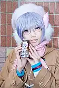 Cosplayerka postavy Yuki Nagato