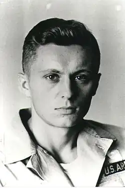 Ctirad Mašín v uniformě US armády, do jejíž řad vstoupil po úspěšném probití se do Západního Berlína