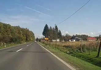 Silnice D28 ve vesnici Cugovec