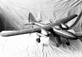 Dřevěný model XP-71