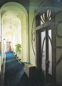 Zachovaný vstup na toalety