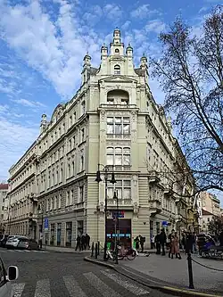 Dům Dlouhá 9 a Kozí 2