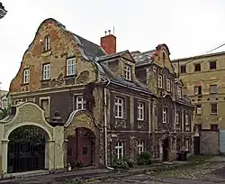 Dům na Č. bratří.jpg