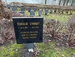 Symbolický hrob Stanislava Stránského – představitele politických vězňů ČR a zřizovatele Čestného pohřebiště III. odboje