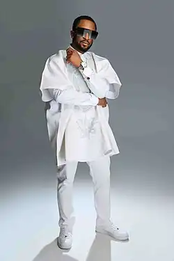 Nigerijský hudebník Dare Art Alade, 2020