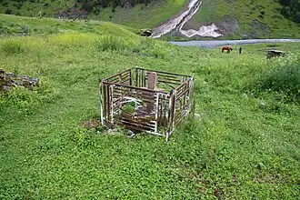 Posvátné místo – kříž