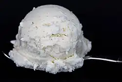 Kopeček vanilkové zmrzliny