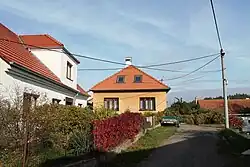 Zástavba v místě jádra bývalého hradu