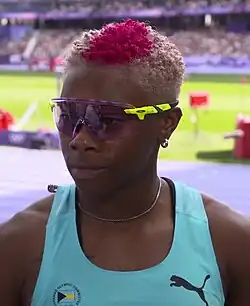 Ženy - Devynne Charltonová 7,65 s