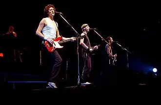 Dire Straits vystupují 1985