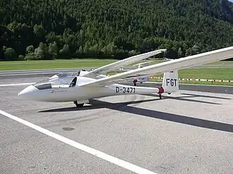 Schempp-Hirth Discus (D-471)