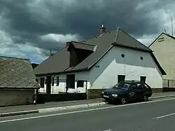 Dlouhá Ves, dvojdům čp.243.jpg