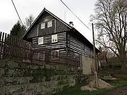 Dobřeň, venkovský dům čp.15.jpg