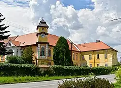 Pohled na zámek od západu