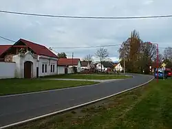 Dolany - náves od východu