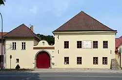 Dolní Cerekev, fara (02).jpg