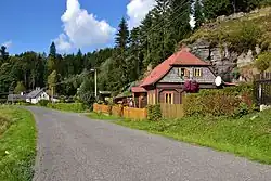 Domy u silnice do České Kamenice