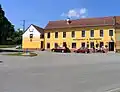 Restaurace ve středu vesnice