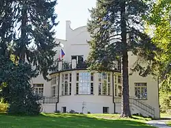 Dolní Mokropsy, Zemanův letohrádek, Střední 403.JPG