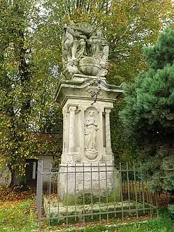 sloup se sousoším Nejsvětější Trojice