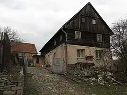 Dolní Týnec, venkovský dům čp.15.jpg