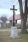 Kříž ve vsi