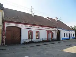 Dolní Věstonice, domy.jpg