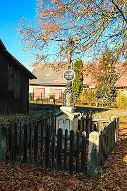 Dolní Vestec křížek