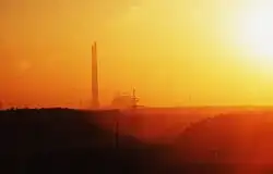 Západ slunce nad elektrárnou