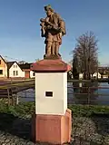 Domašín, socha svatého Jana Nepomuckého.jpg