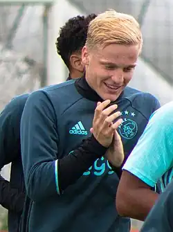 Donny van de Beek (2016)