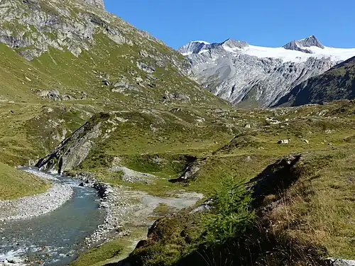 údolí Dorferbach a Großvenediger