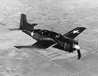 Letový záběr prototypu XSB2D-1 v roce 1943
